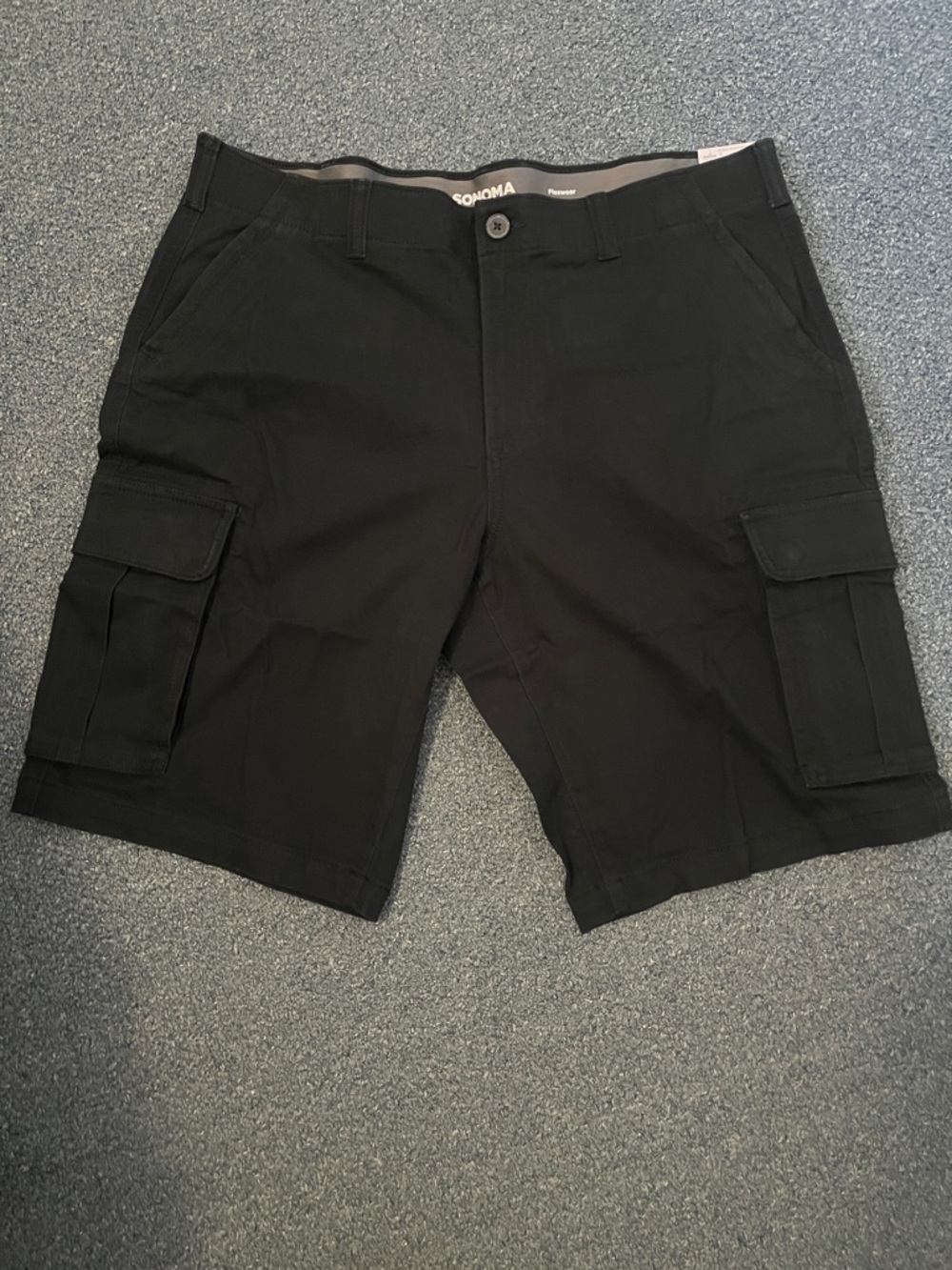 Sonoma Black Men's Cargo Shorts with Multiple Pockets